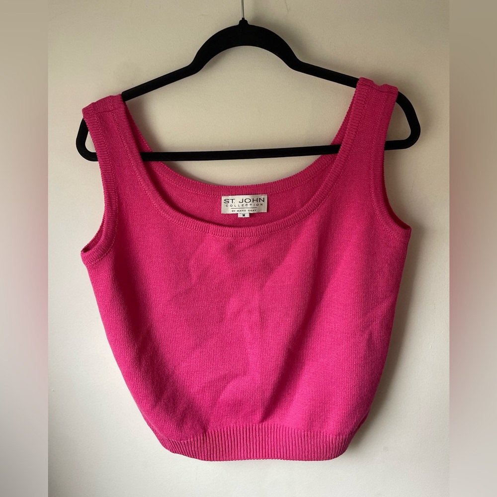 St. John Fuchsia Pink Knit Tank Top Size Medium -J